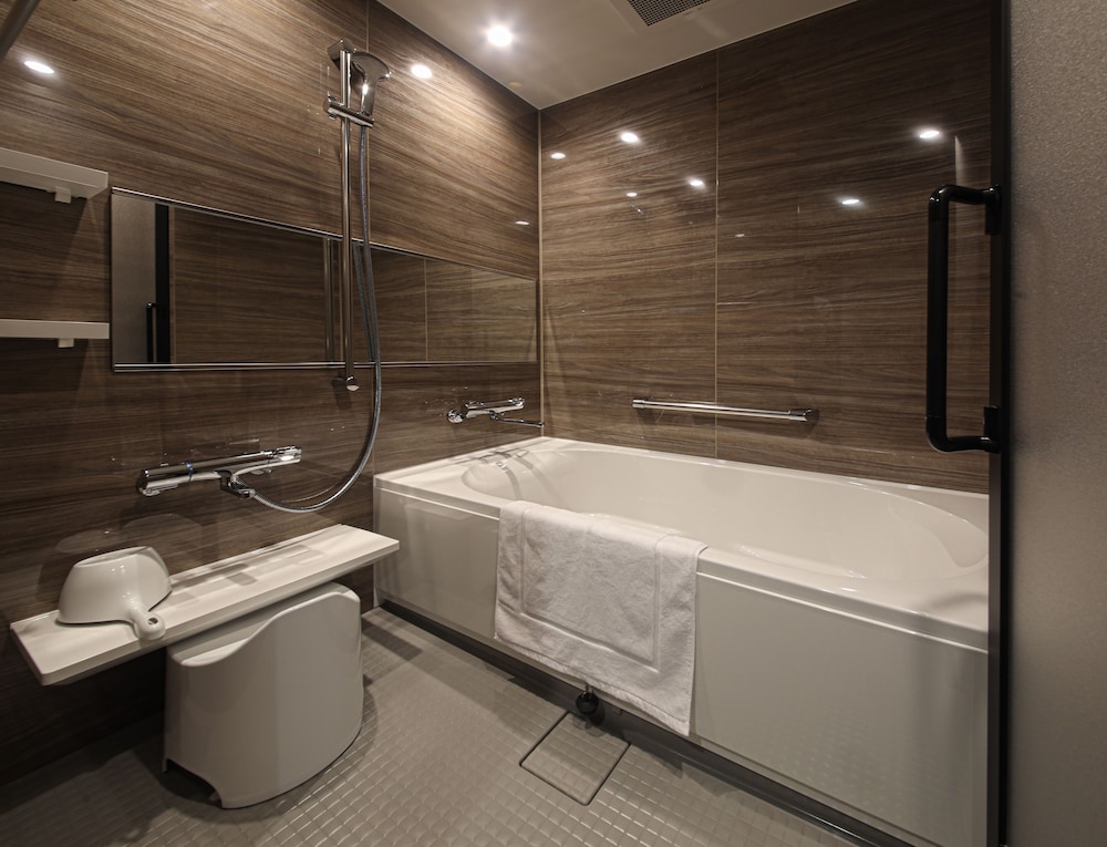 デラックス ツインルーム 禁煙 バスルーム1 | スパ ワールド