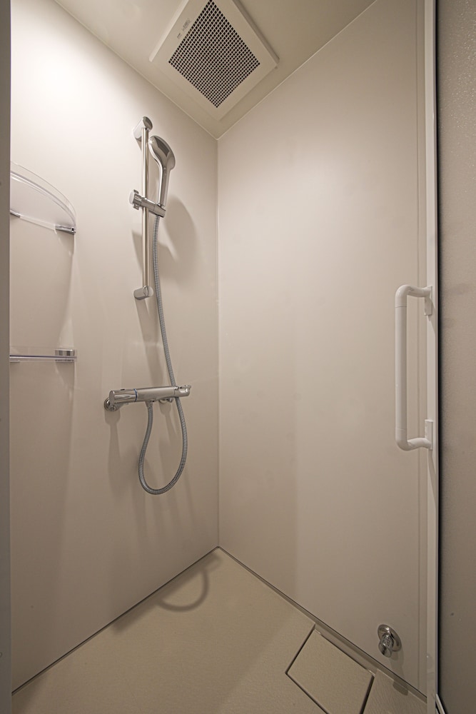 スーペリア ツインルーム 禁煙 バスルーム1 | スパ ワールド