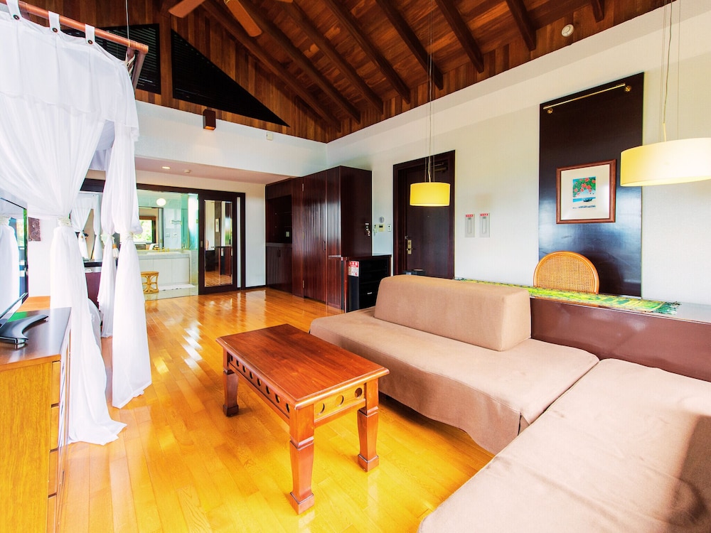 オーシャンヴィラ 禁煙 (海側 ツインベット テラス付) 客室1 | リブマックス アムス カンナ リゾート ヴィラ