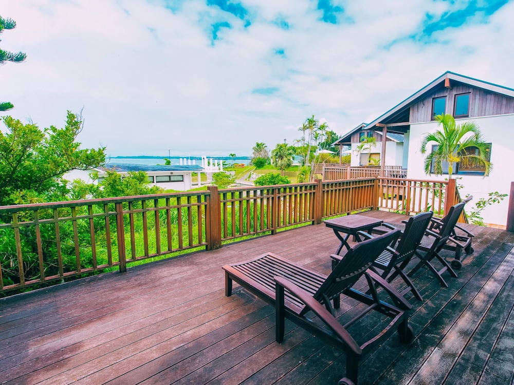 オーシャンスイートヴィラ 禁煙 (海側 3LDK テラス付) テラス / パティオ0 | リブマックス アムス カンナ リゾート ヴィラ