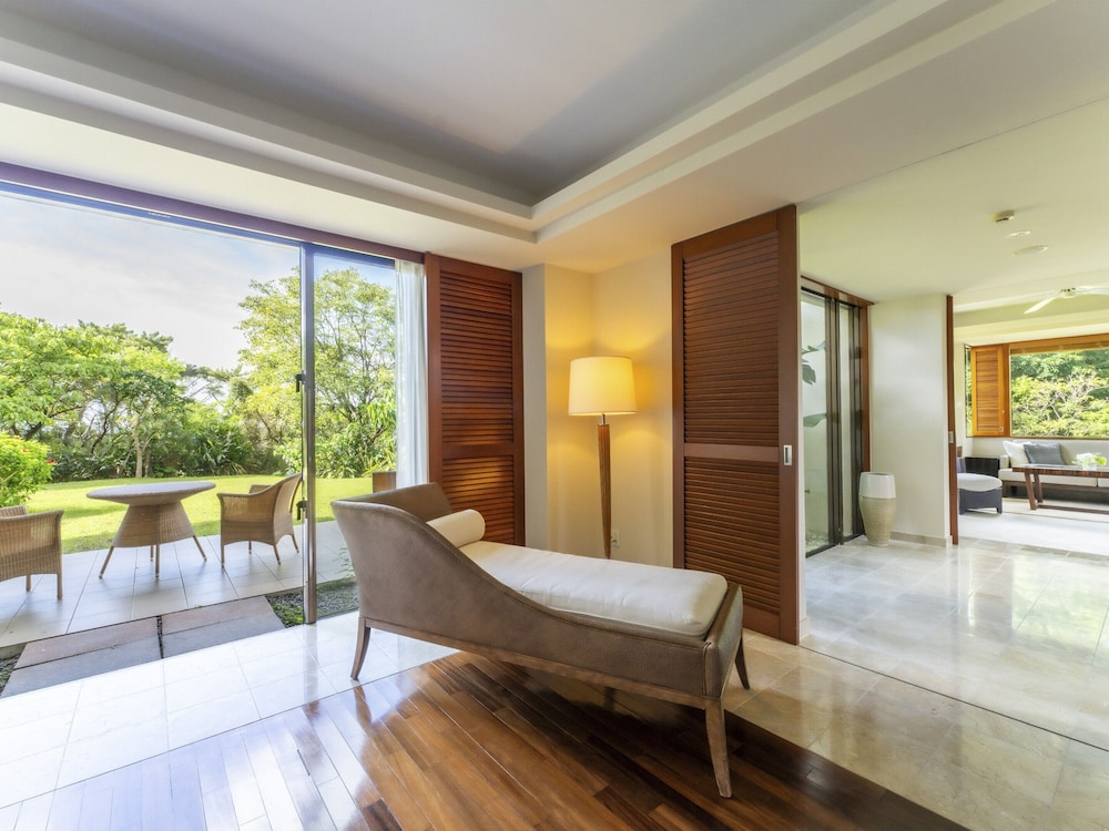 プレミアガーデンスイート with クラブサービス 禁煙（13歳以上のみ可） バルコニーからの眺望0 | ジ・アッタテラス クラブタワーズ