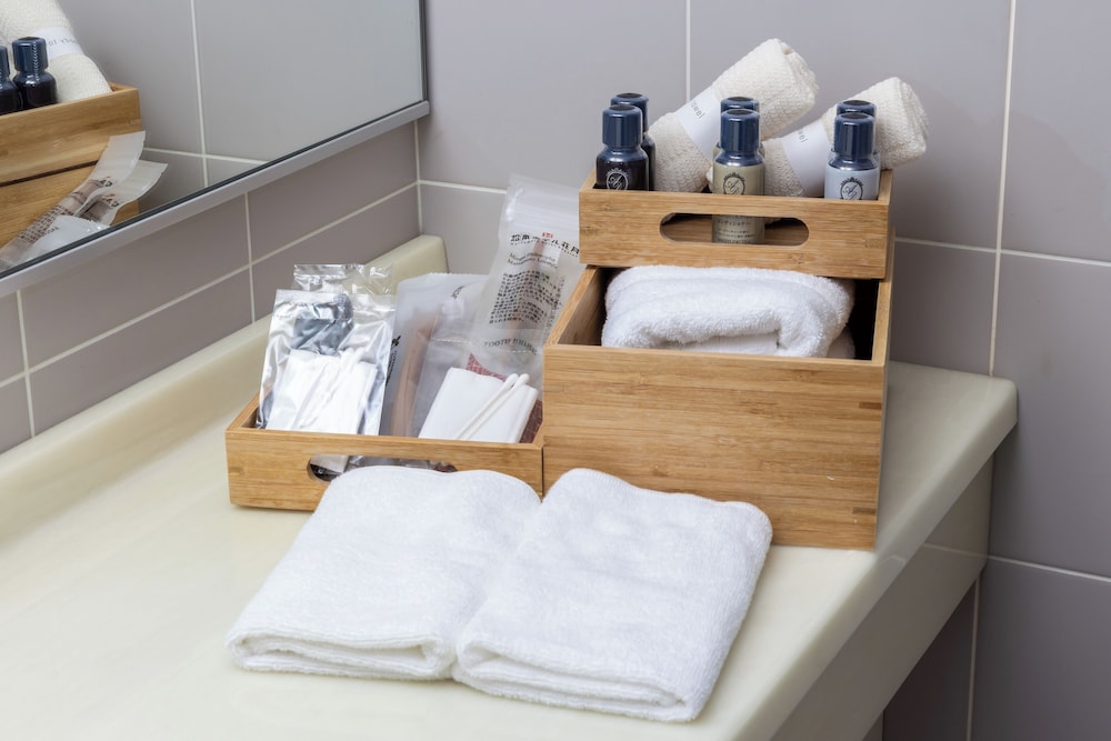 【本館】ツインルーム 客室の設備とサービス1 | 松本ホテル花月