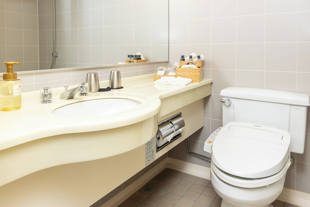 【本館】ツインルーム バスルーム0 | 松本ホテル花月