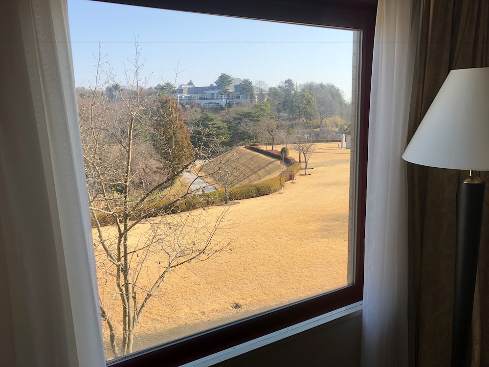 ダブルルーム クイーンベッド 1 台 禁煙 部屋からの景観0 | 広島エアポートホテル