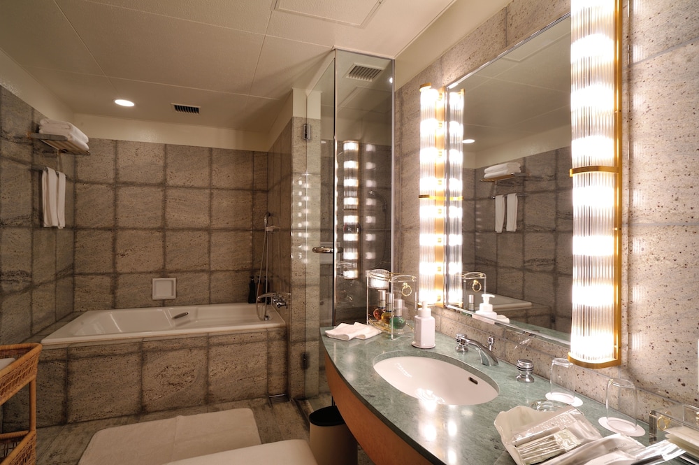 エアポートビュー　ファミリールーム バスルーム0 | 広島エアポートホテル