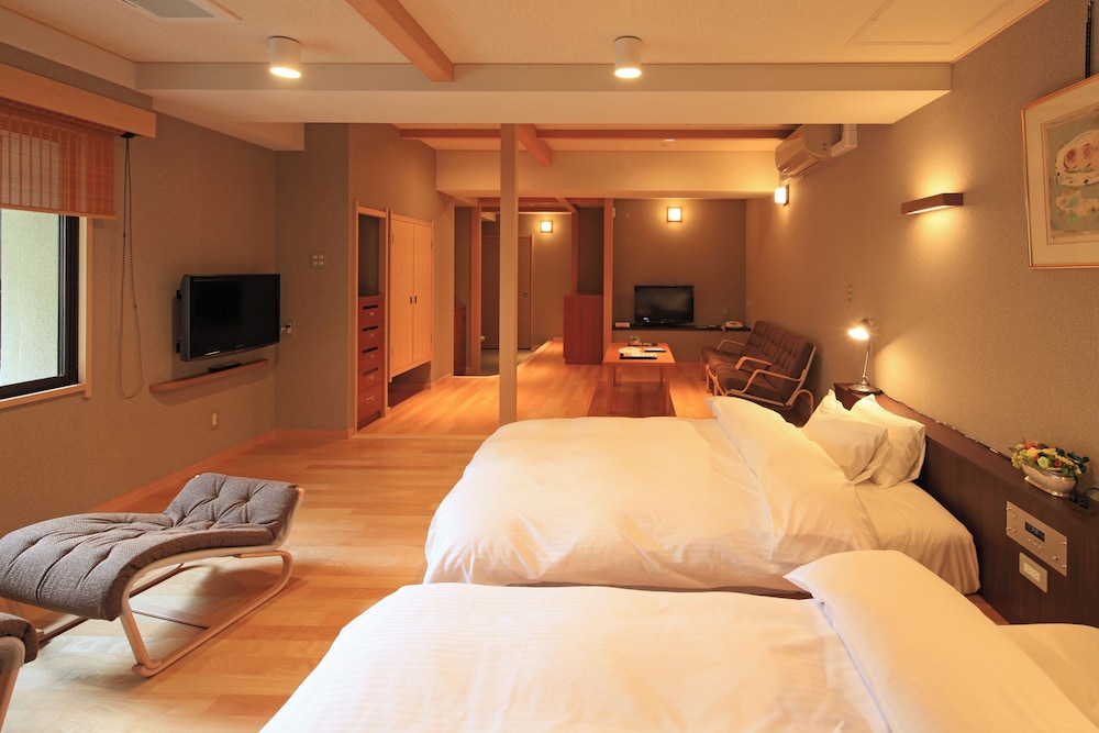 スーペリア ツインルーム 客室3 | 春日ホテル