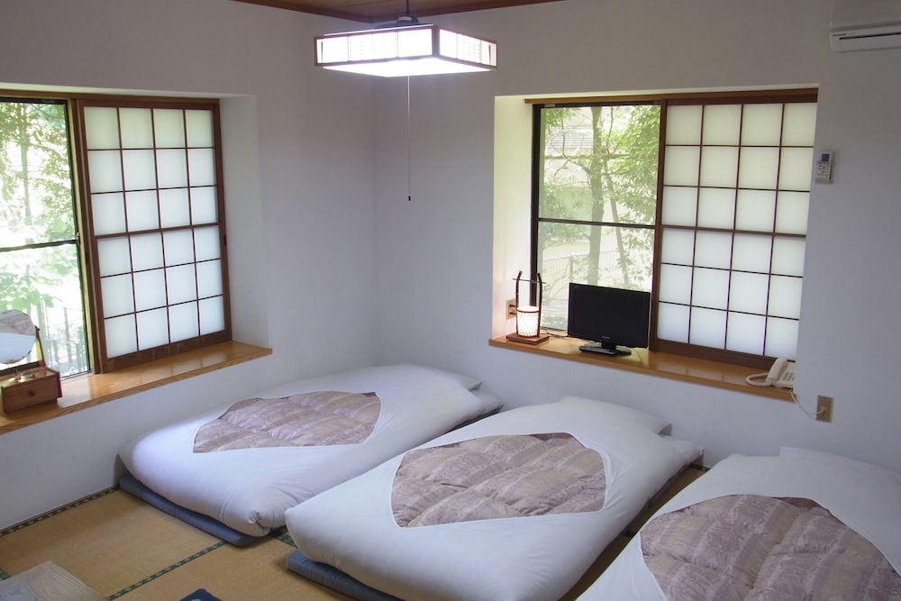 客室1 | 富士箱根ゲストハウス