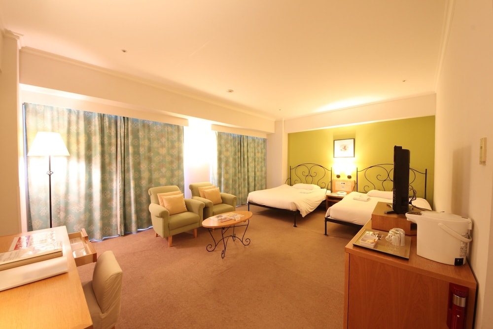 [禁煙] デラックスツインデザイナーズ | シャトレーゼ ガトーキングダム サッポロ ホテル&スパリゾート