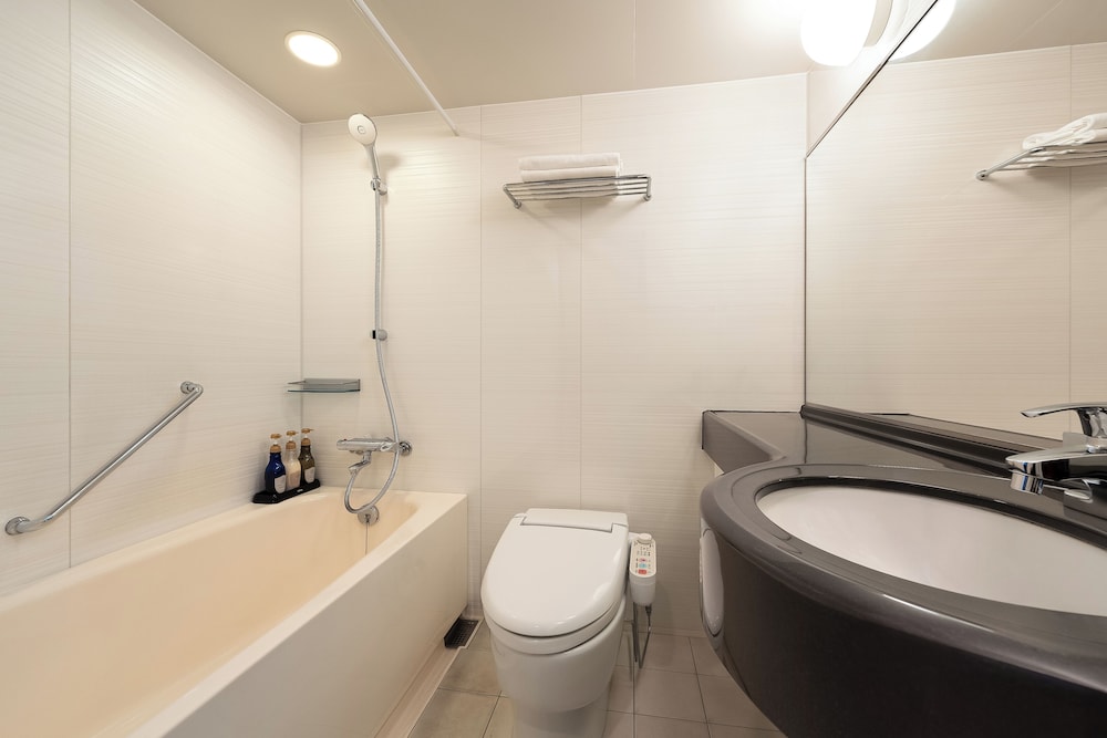 デラックス ルーム ハーバービュー バスルーム0 | サザンビーチホテル＆リゾート沖縄