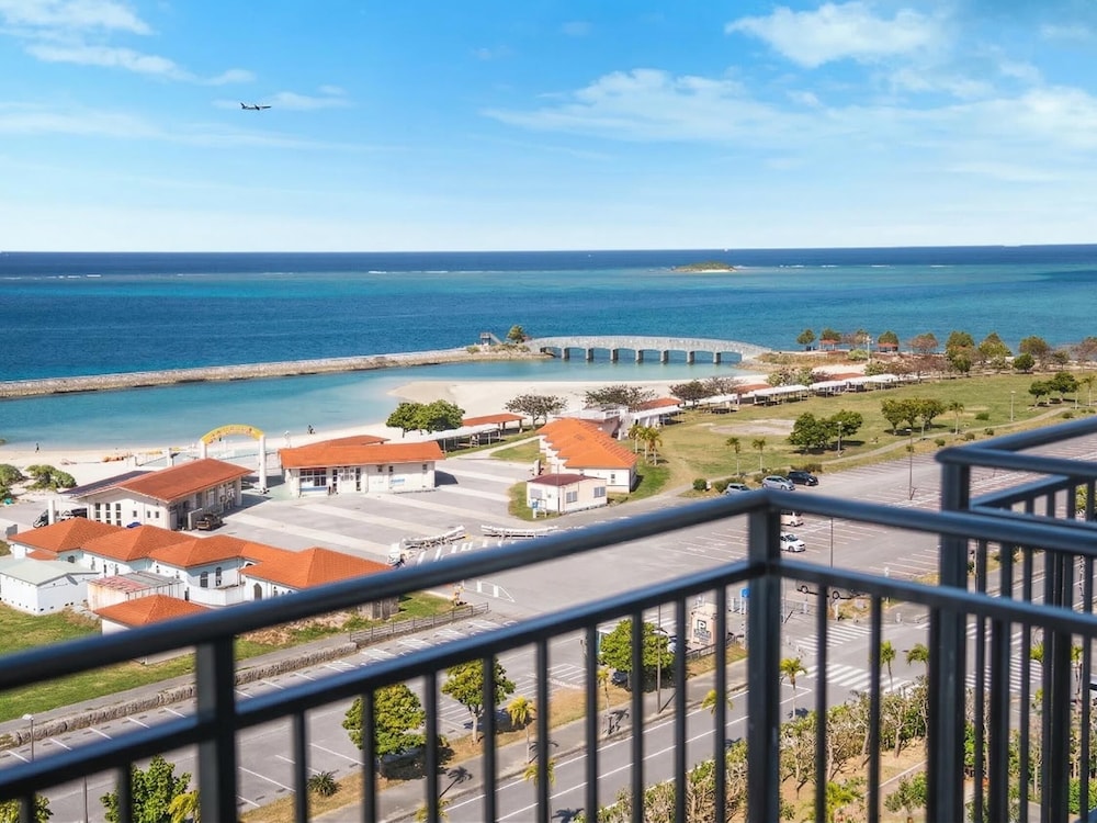 デラックス ルーム オーシャンビュー 客室1 | サザンビーチホテル＆リゾート沖縄