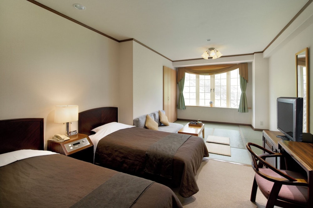 コルチナフロア・和洋室（禁煙） 客室1 | ホテルグリーンプラザ白馬