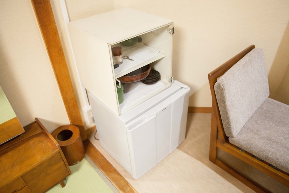 スーペリア和室 小型冷蔵庫0 | 中村屋旅館