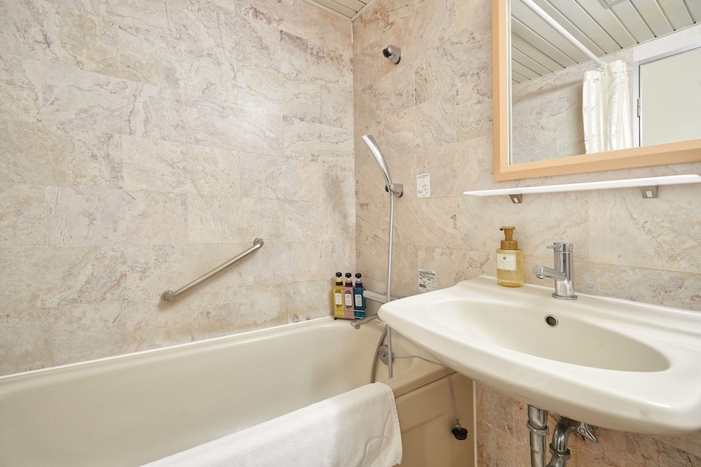 スーペリア ツインルーム 禁煙 客室3 | パシフィック ホテル沖縄