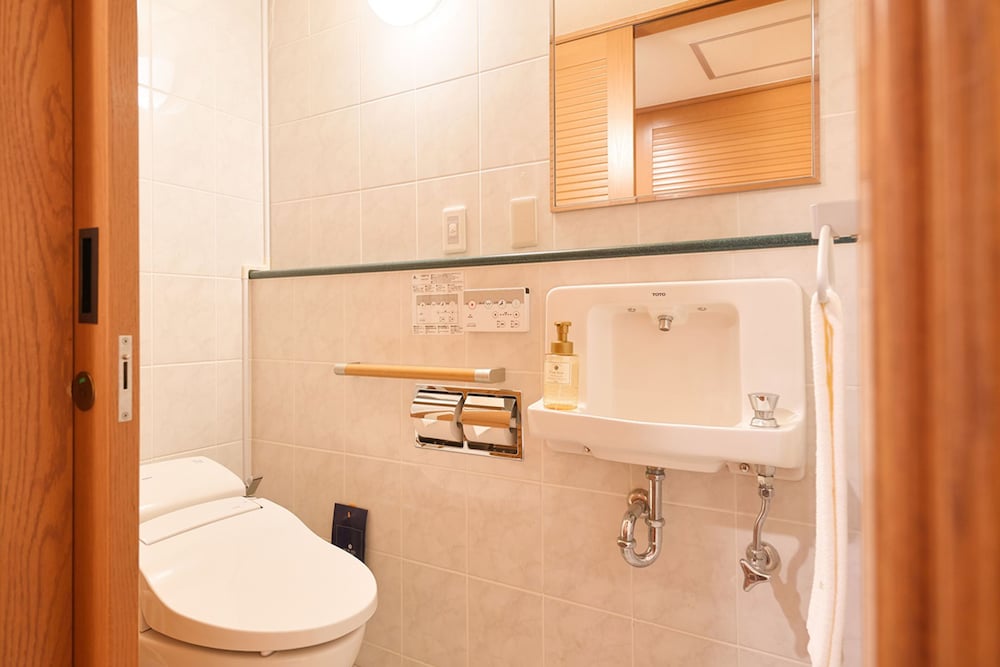 パシフィックプレミアムスイート 禁煙 客室2 | パシフィック ホテル沖縄