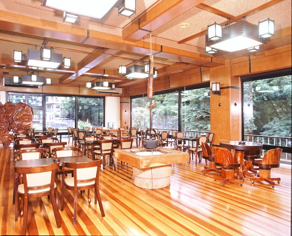 ロビーラウンジ1 | 宝川温泉 汪泉閣 ロビーラウンジ1 | 宝川温泉 汪泉閣