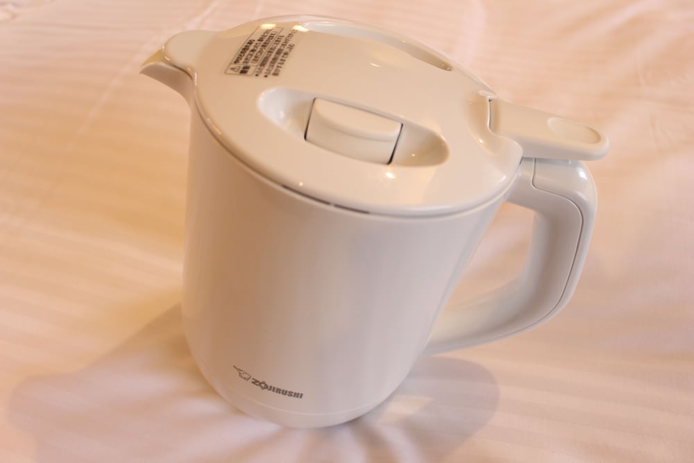 デラックスツインルーム 禁煙 客室の設備とサービス0 | アルモントホテル京都