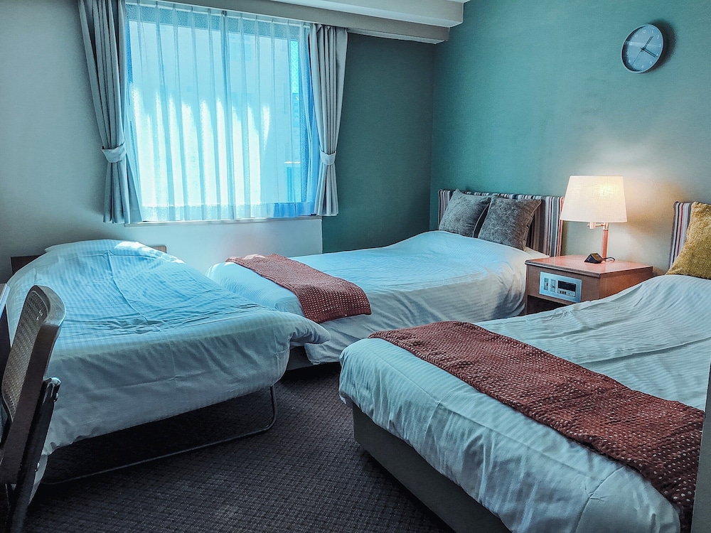 トリプルルーム禁煙 | 神戸シティ ガーデンズ ホテル