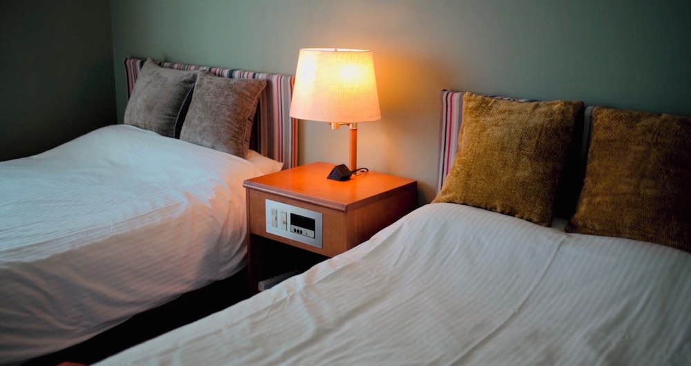 ツインルームシングルサイズベッド 2 台禁煙 | 神戸シティ ガーデンズ ホテル