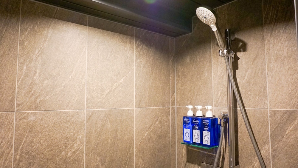 スタンダード ダブルルーム 禁煙 レイクビュー バスルーム1 | THE FOREST 阿寒 TSURUGA RESORT