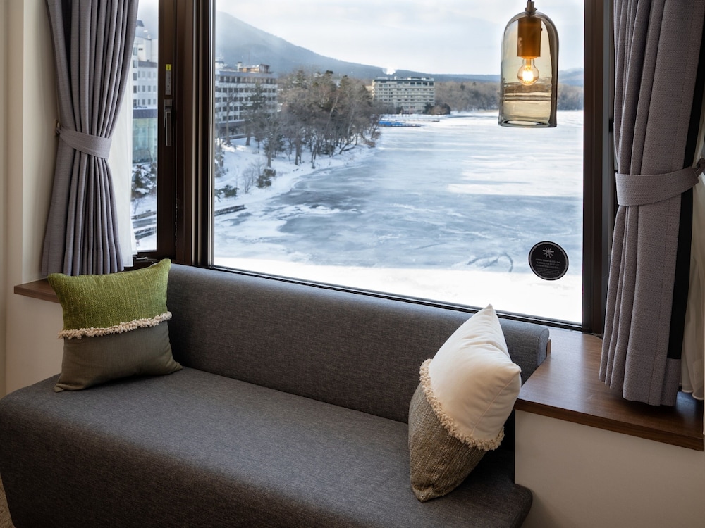 スーペリア ダブルルーム 禁煙 レイクビュー レイク ビュー0 | THE FOREST 阿寒 TSURUGA RESORT