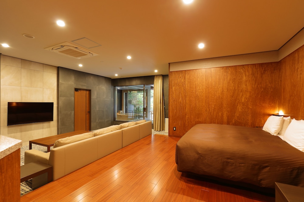 デラックスキング 312 銀泉内風呂 禁煙 | 有馬温泉 竹取亭円山