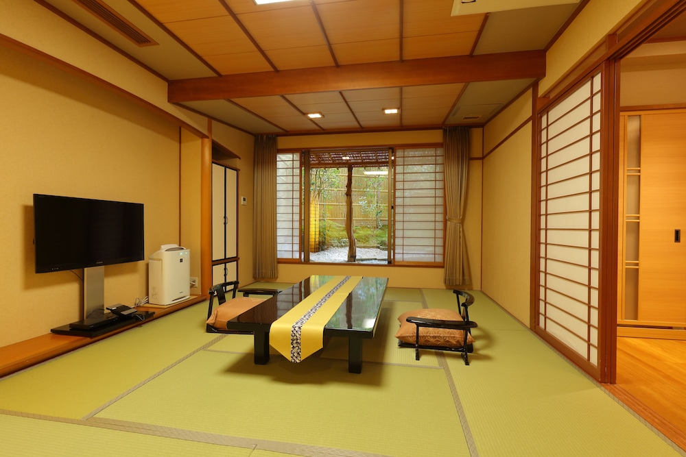 竹取亭スイート403 銀泉露天風呂付 禁煙 | 有馬温泉 竹取亭円山