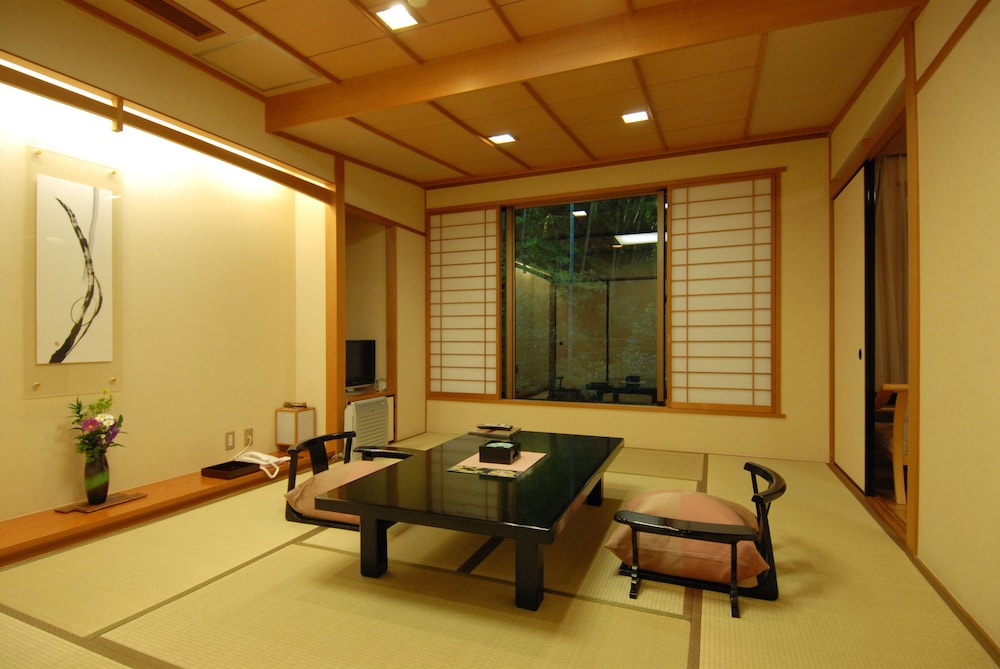 竹取亭スーペリア和洋室 (マウンテンビュー) 禁煙 | 有馬温泉 竹取亭円山