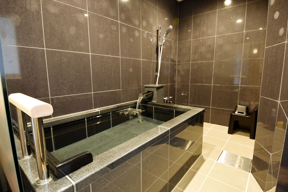 円山デラックス和洋室101 銀泉内風呂付 禁煙 バスルーム0 | 有馬温泉 竹取亭円山