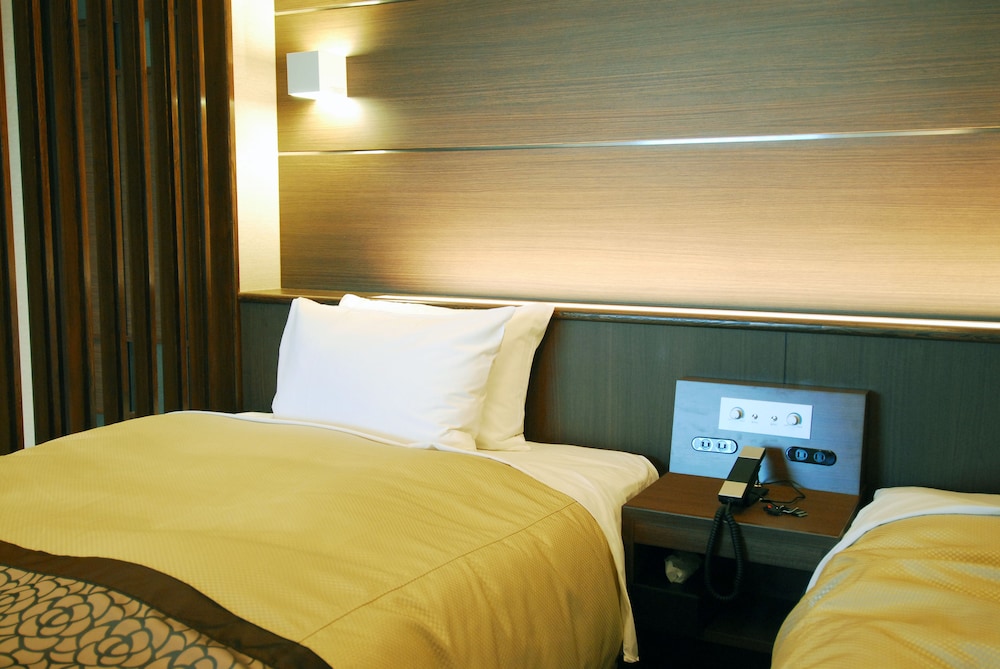 円山デラックス洋室201 銀泉内風呂付 禁煙 客室3 | 有馬温泉 竹取亭円山