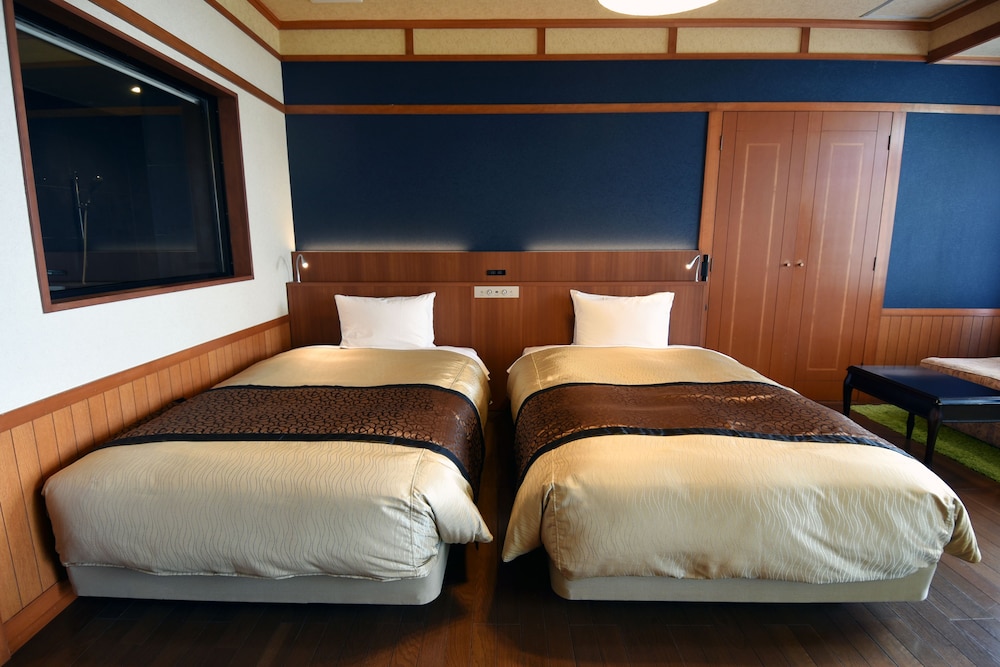 円山デラックス和洋室101 銀泉内風呂付 禁煙 | 有馬温泉 竹取亭円山