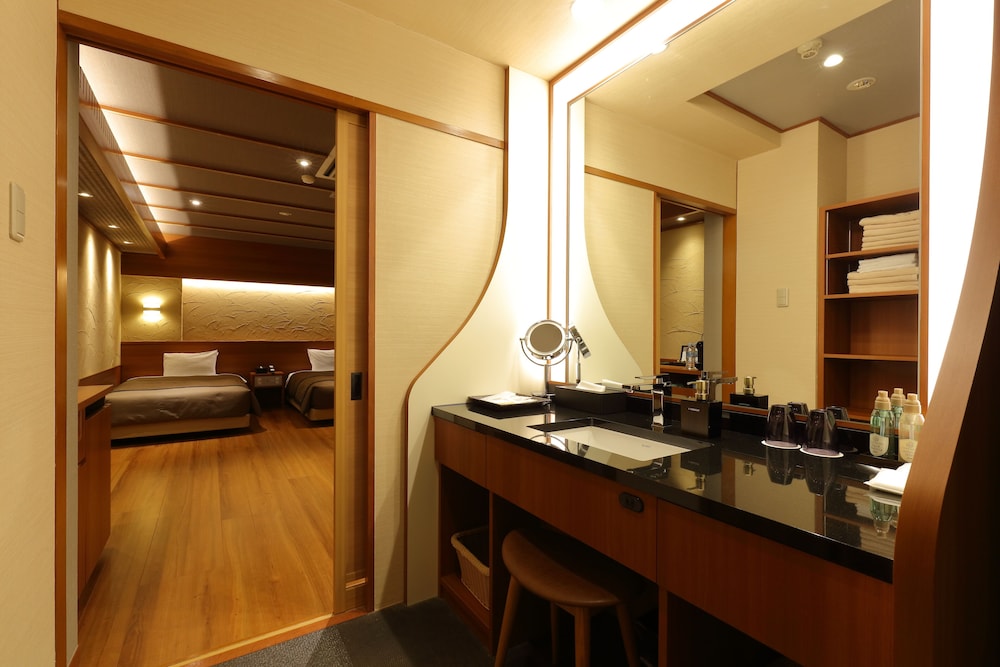 竹取亭スイート403 銀泉露天風呂付 禁煙 客室3 | 有馬温泉 竹取亭円山