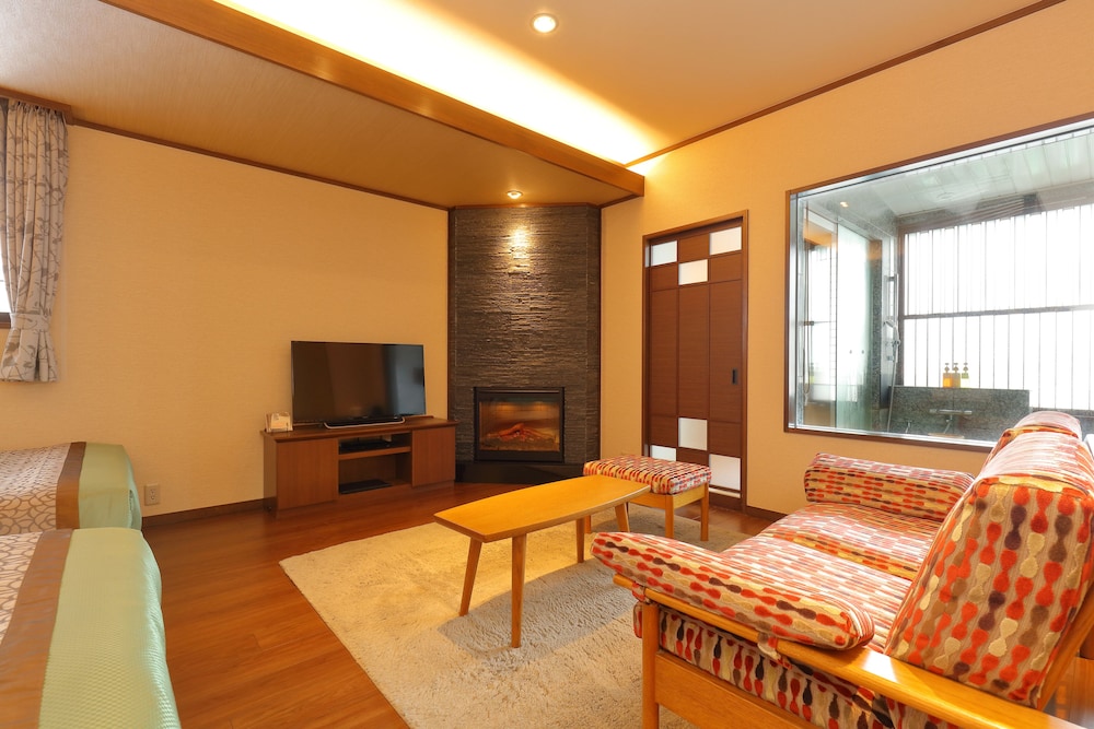 円山デラックス洋室201 銀泉内風呂付 禁煙 | 有馬温泉 竹取亭円山