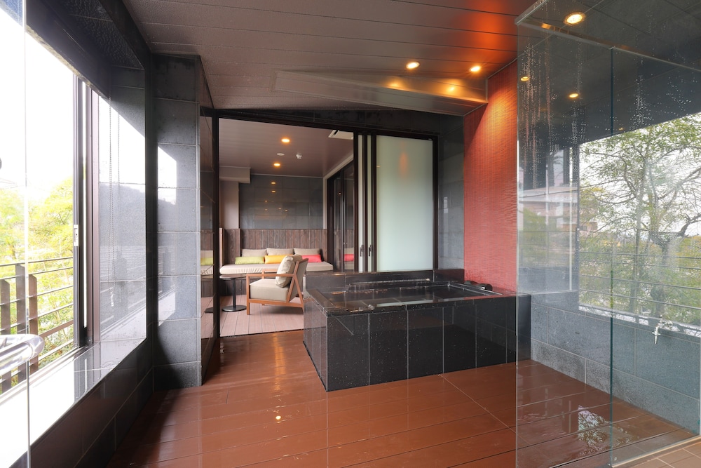 エグゼクティブレジデンス 銀泉内風呂 禁煙 バスルーム2 | 有馬温泉 竹取亭円山