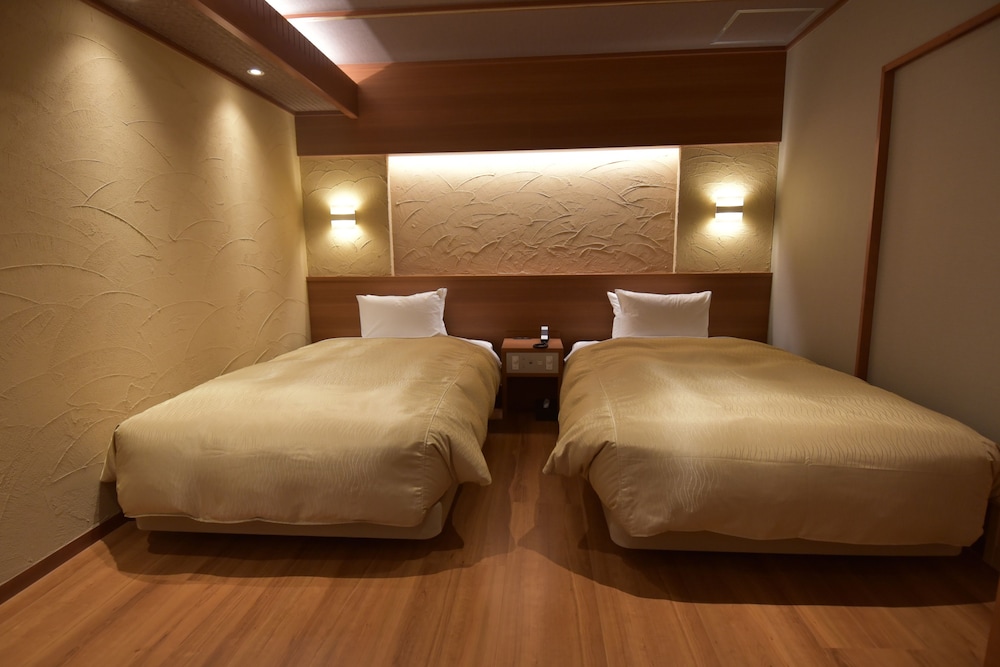 竹取亭スイート403 銀泉露天風呂付 禁煙 客室1 | 有馬温泉 竹取亭円山