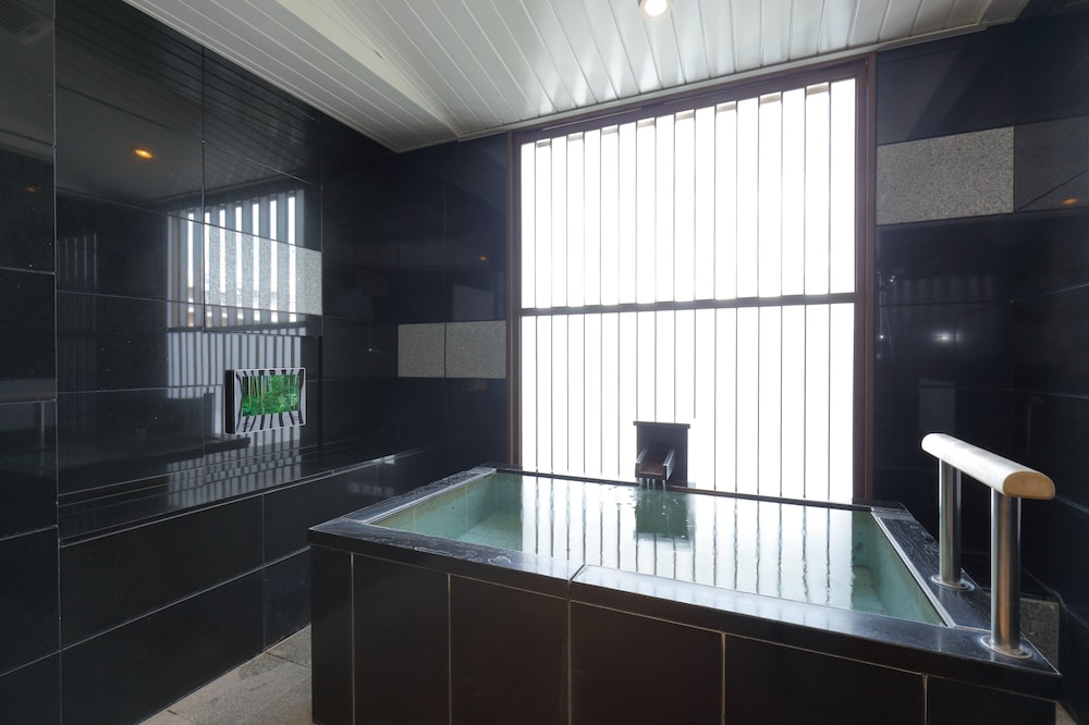 温泉付きデラックスルーム 禁煙 203 バスルーム2 | 有馬温泉 竹取亭円山