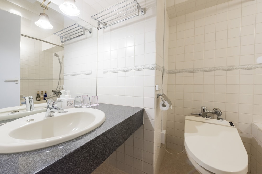 スタンダードツイン 禁煙 バスルーム1 | ホテルソニア小樽