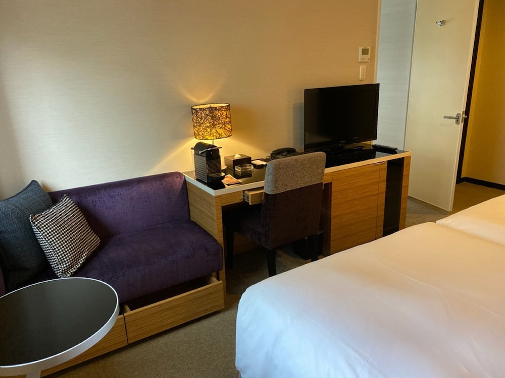 スタンダードツイン：喫煙 (ベッド幅120 cm ×2) (0-11歳 食事・布団なし) 客室2 | ホテルトラスティ大阪阿倍野