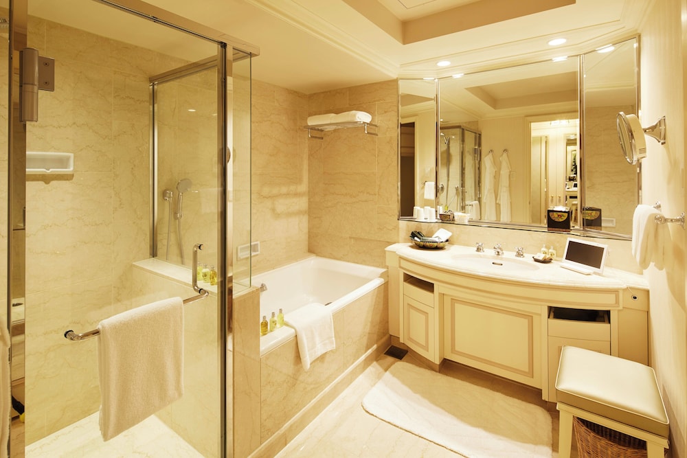 スーペリア シングルサイズベッド 2 台 禁煙 シティビュー バスルーム0 | ホテル椿山荘東京