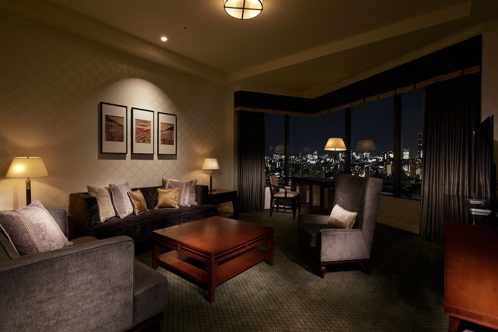 ジュニア スイートシングルサイズベッド２台 禁煙 シティビュー / ラウンジ&スパご利用付 リビング エリア0 | ホテル椿山荘東京
