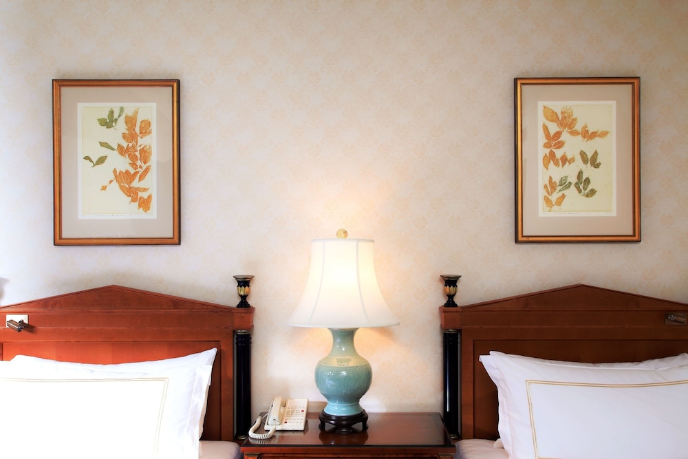 スーペリア シングルサイズベッド 2 台 禁煙 シティビュー 客室2 | ホテル椿山荘東京