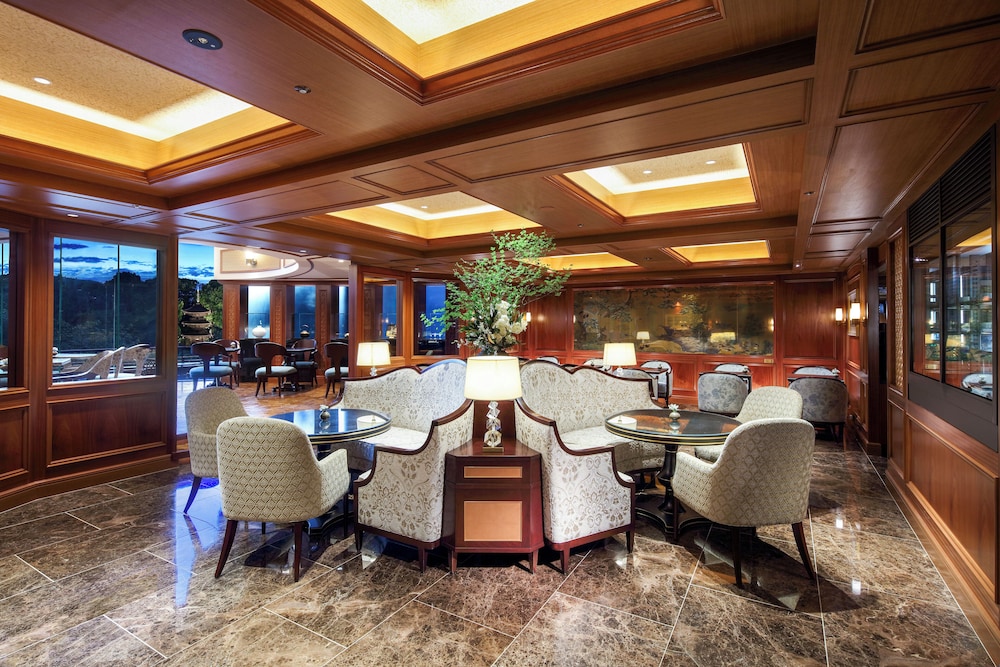 デラックス ガーデンスイート キングベッド 1 台 禁煙 / ラウンジ&スパご利用付 エグゼクティブ ラウンジ1 | ホテル椿山荘東京