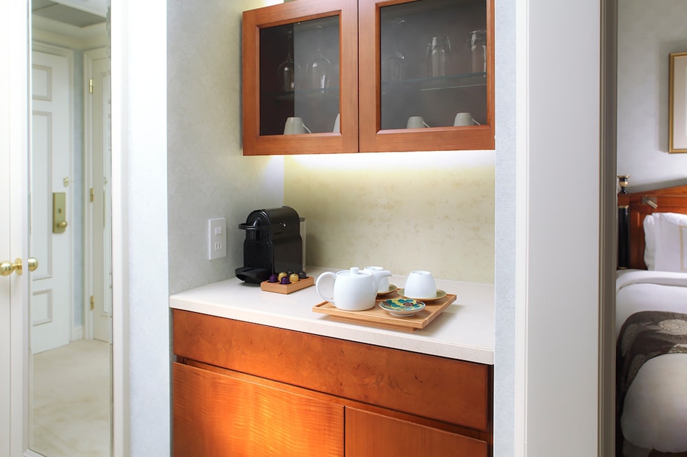 スーペリア キングサイズベッド 1 台 禁煙 ガーデンビュー 客室1 | ホテル椿山荘東京