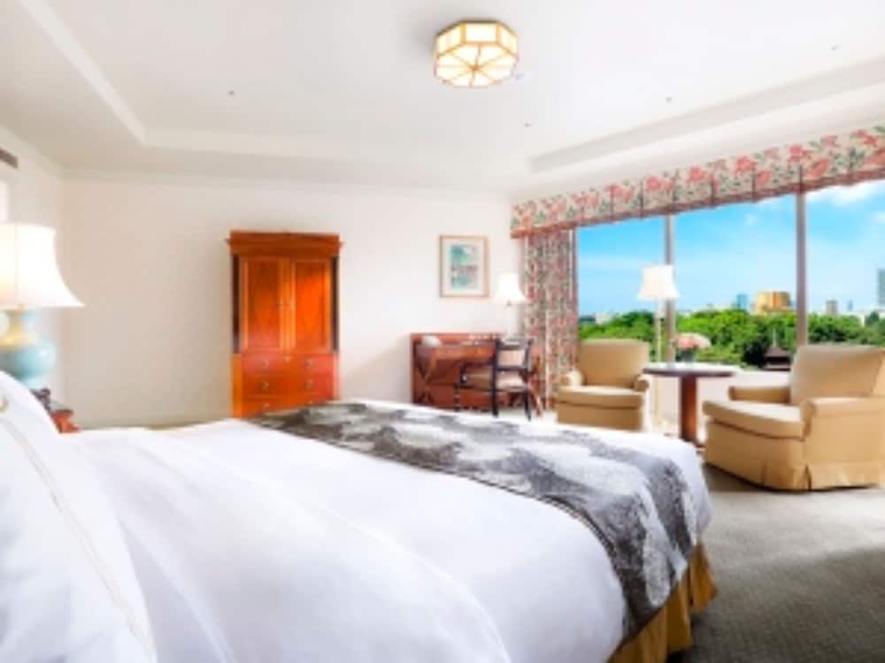 デラックス キングベッド 1 台 禁煙 ガーデンビュー | ホテル椿山荘東京