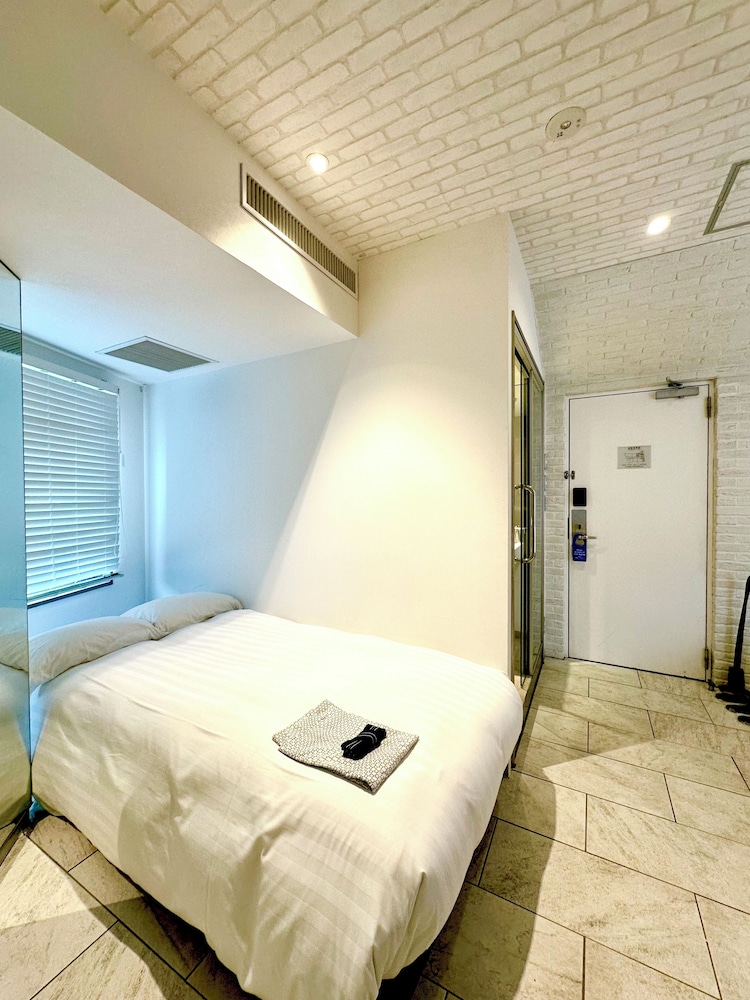 エグゼクティブツイン (洞窟) 禁煙 客室8 | EN HOTEL Shibuya
