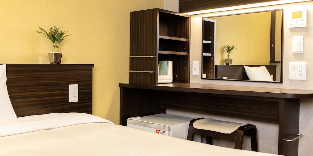 エコノミー シングル ルーム 禁煙 客室2 | 名古屋クラウンホテル