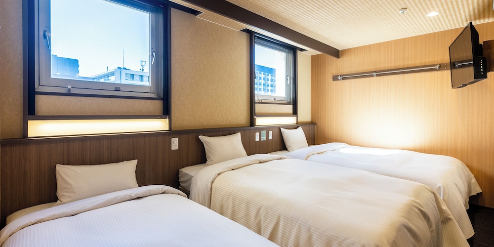デラックス トリプルルーム | 名古屋クラウンホテル