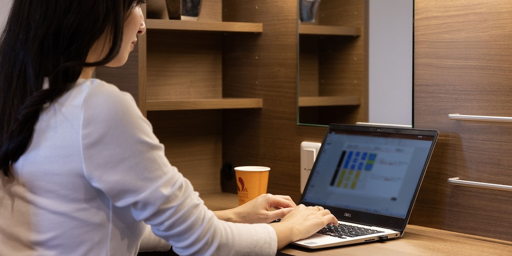 ダブルルーム 客室3 | 名古屋クラウンホテル