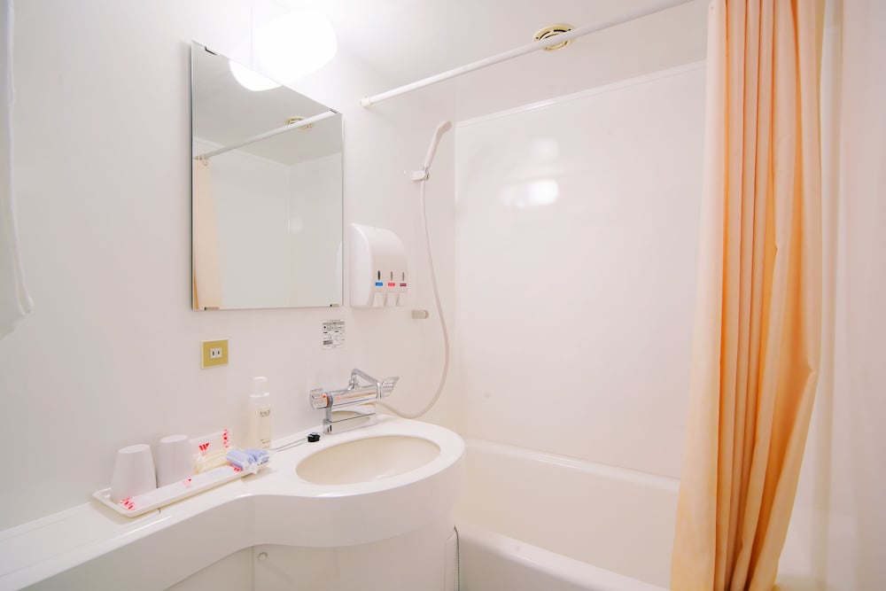 [禁煙] シングル (13平米/ベッド幅120×195cm) バスルーム0 | ホテルウィングインターナショナル湘南藤沢