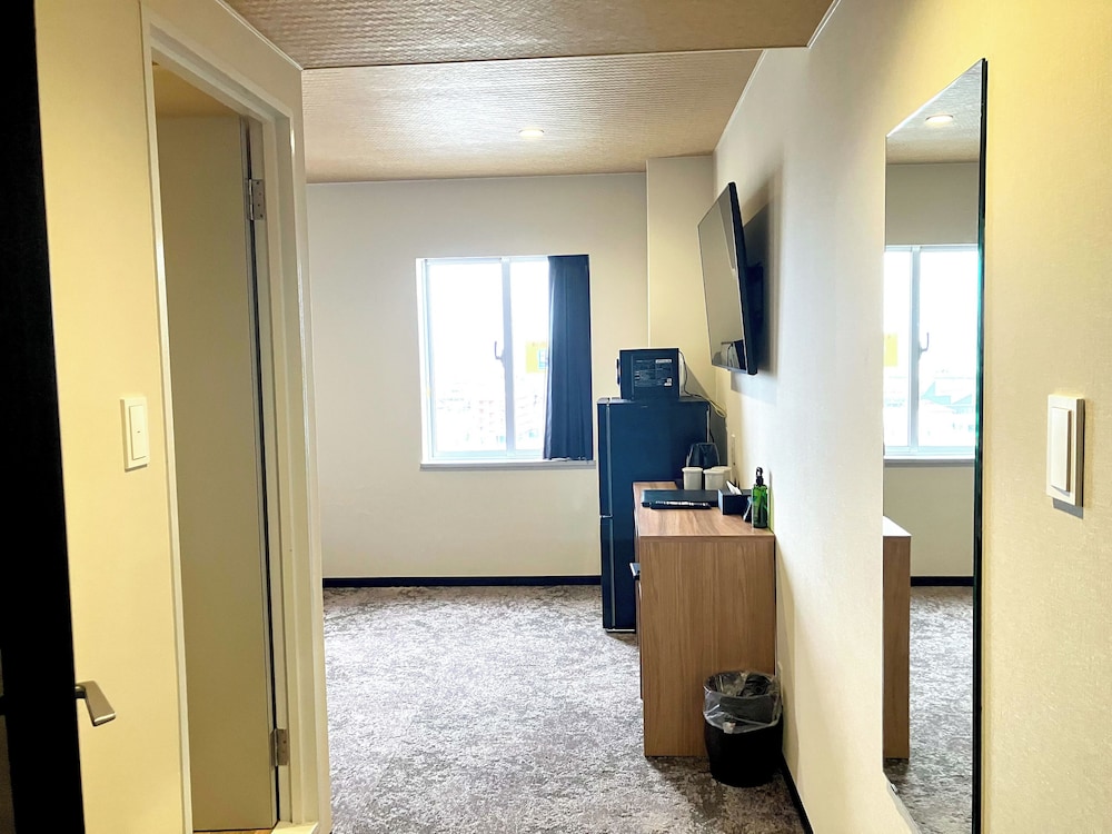 デラックス ツインルーム 禁煙 客室4 | ホテルリブマックス BUDGET 伊予三島