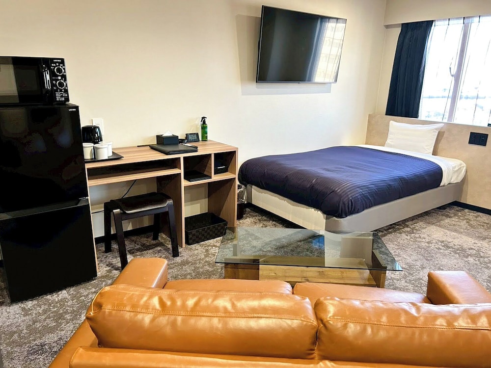 トリプルルーム 喫煙可 客室1 | ホテルリブマックス BUDGET 伊予三島